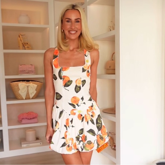 NWT ZARA vacation BLOGGER FAV Floral Mini Dress size S 
🚨FIRM PRICE NO DISCOUNT - Picture 11 of 16